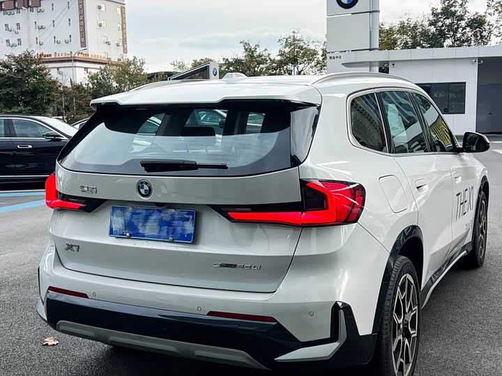 Фото 17 - BMW X1