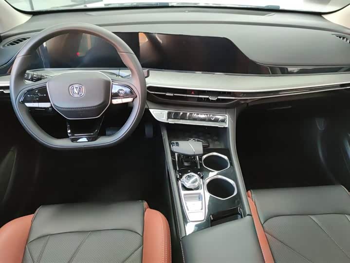 Фото 12 - Changan Eado Plus