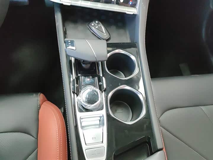 Фото 16 - Changan Eado Plus