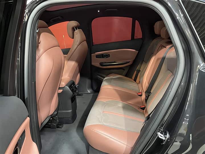 Фото 6 - Nio EC6