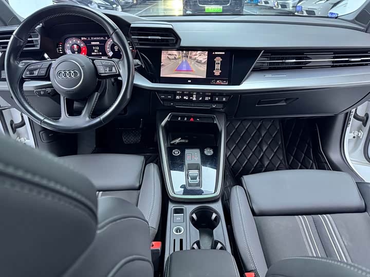 Фото 10 - Audi A3