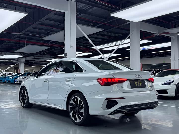 Фото 17 - Audi A3