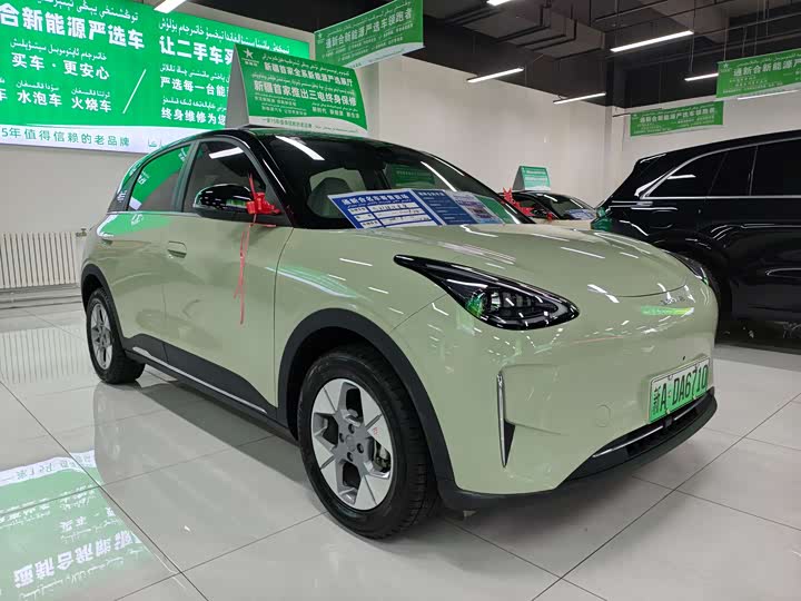 Фото 3 - Geely Galaxy Geome