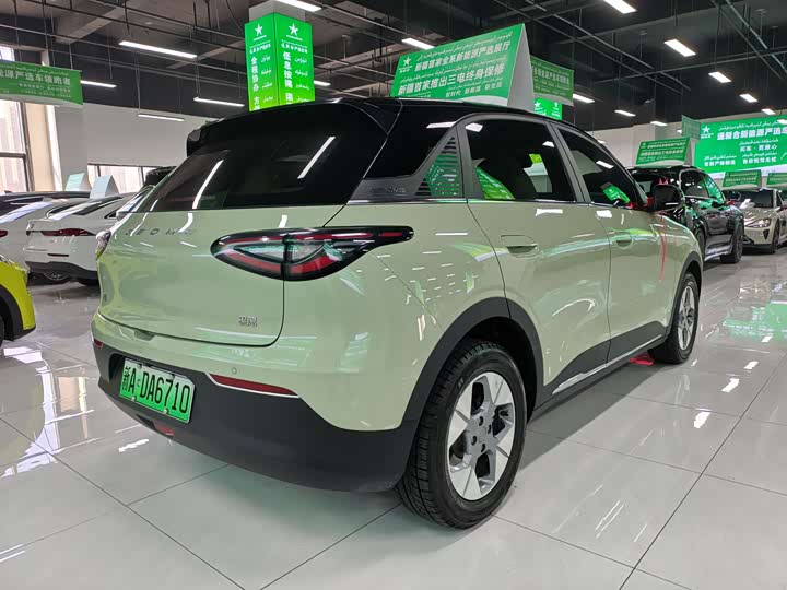 Фото 9 - Geely Galaxy Geome