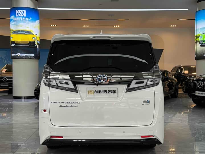 Фото 5 - Toyota Vellfire