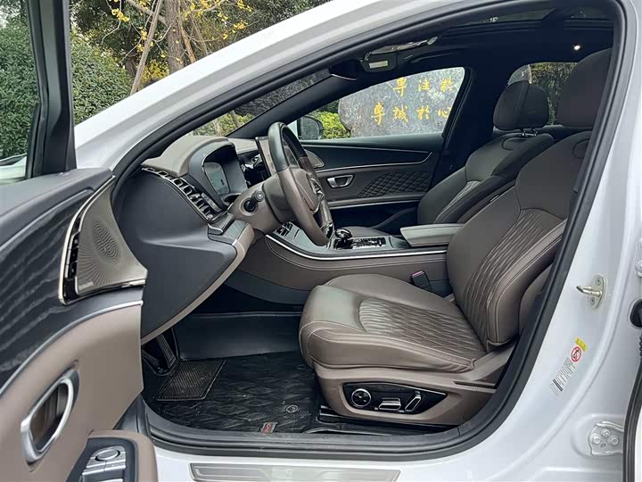 Фото 9 - BYD Han