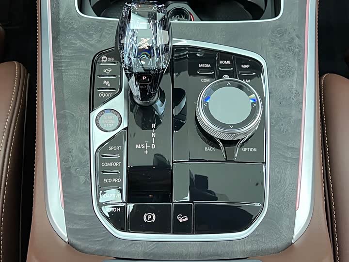 Фото 28 - BMW X5