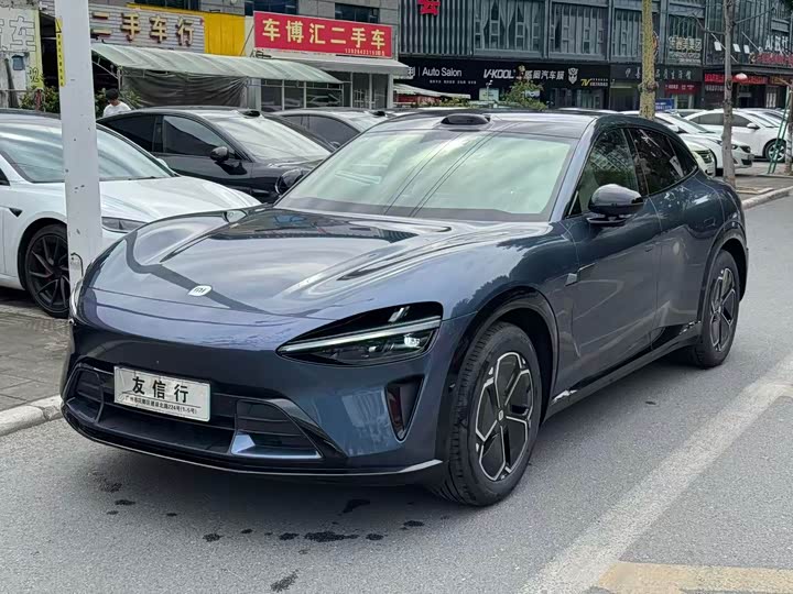 Фото 1 - Xiaomi YU7