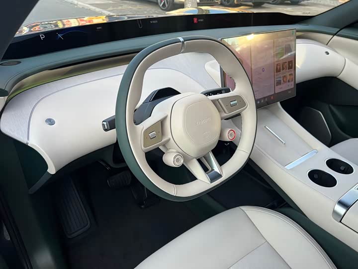 Фото 12 - Xiaomi YU7