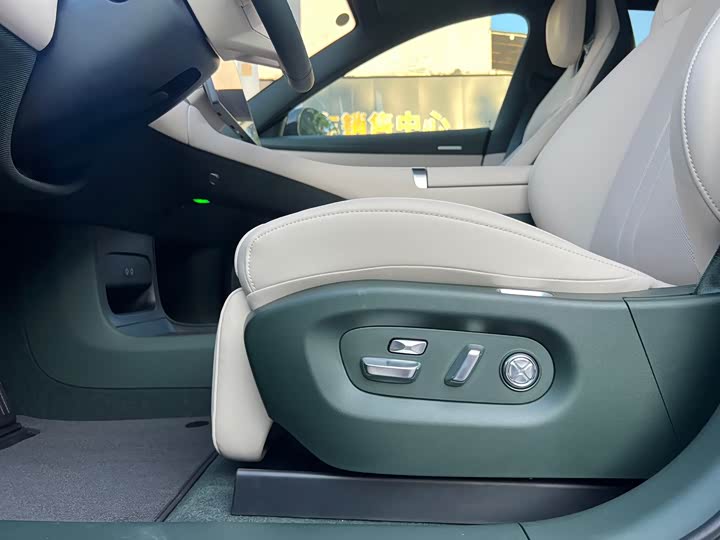 Фото 20 - Xiaomi YU7