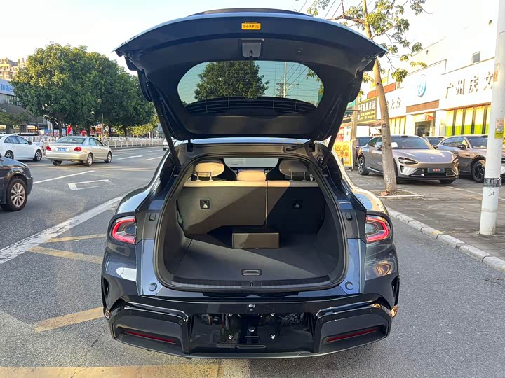 Фото 22 - Xiaomi YU7