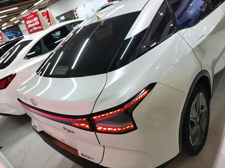 Фото 6 - Toyota bZ3