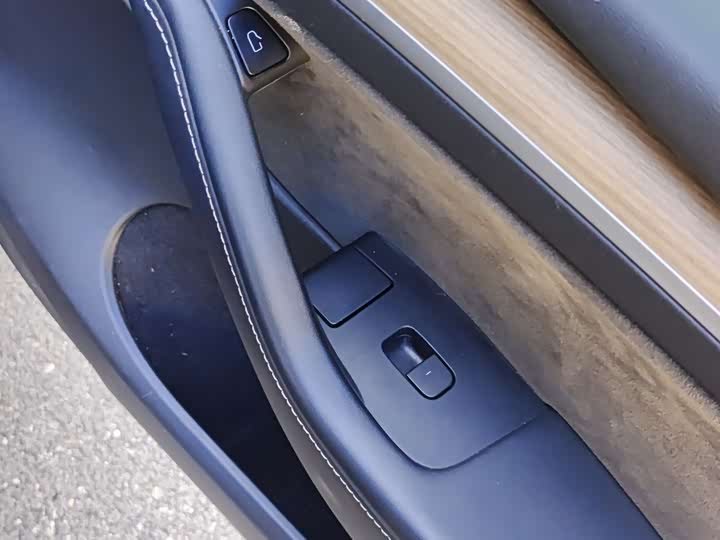 Фото 15 - Tesla Model Y