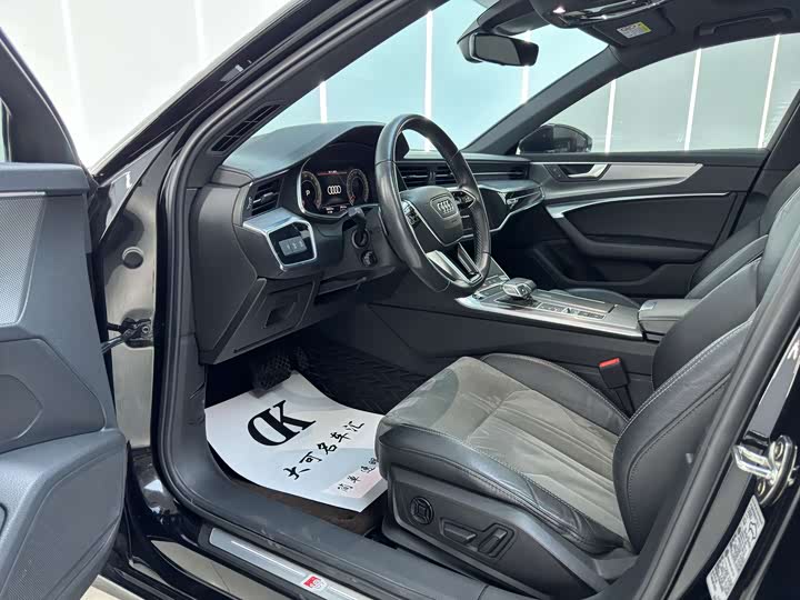 Фото 4 - Audi A6L