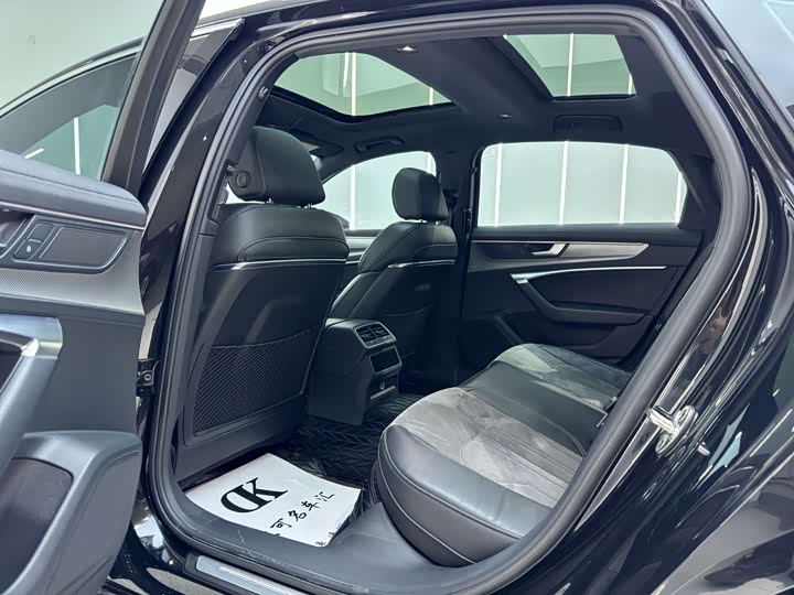 Фото 6 - Audi A6L