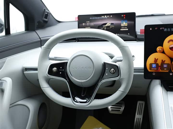 Фото 16 - Luxeed S7