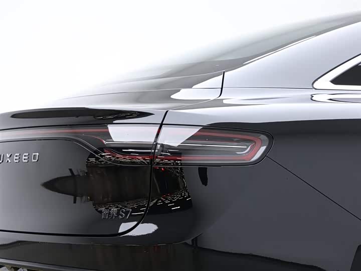 Фото 7 - Luxeed S7