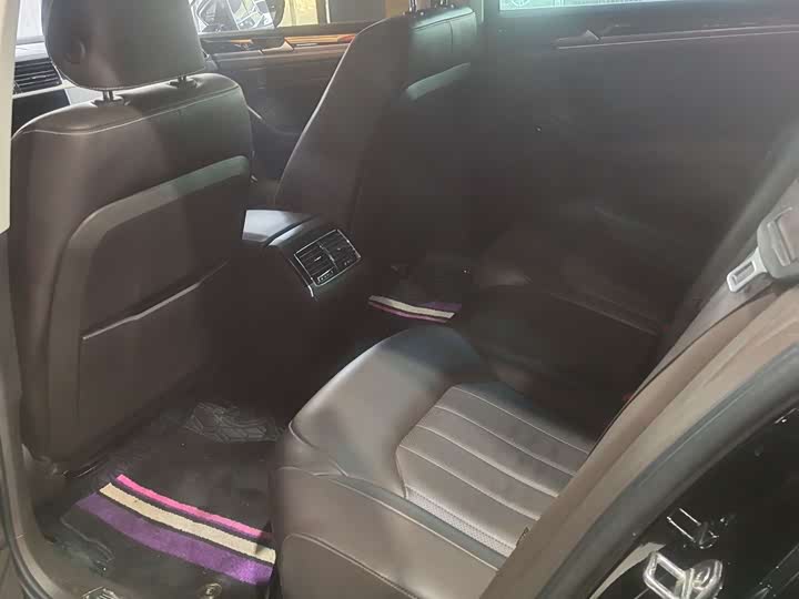 Фото 7 - Volkswagen Phideon