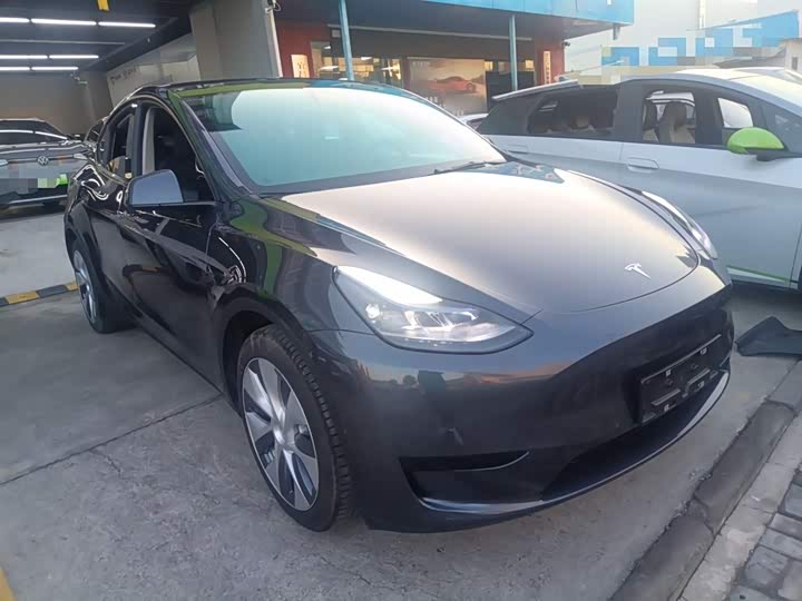 Фото 4 - Tesla Model Y