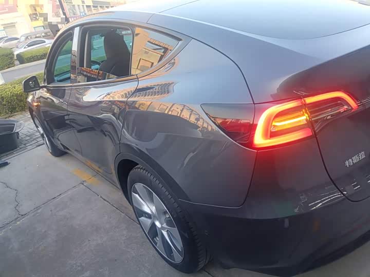 Фото 5 - Tesla Model Y