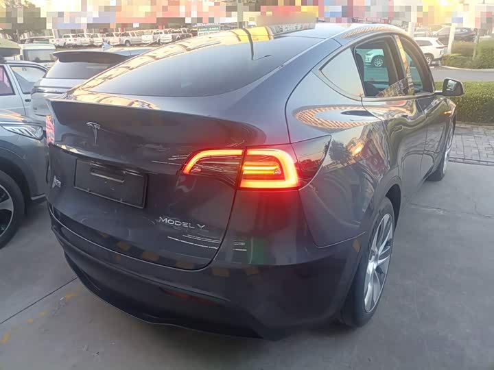 Фото 7 - Tesla Model Y