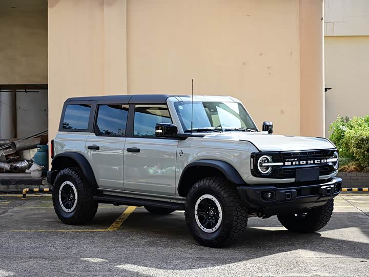 Фото 3 - Ford Bronco