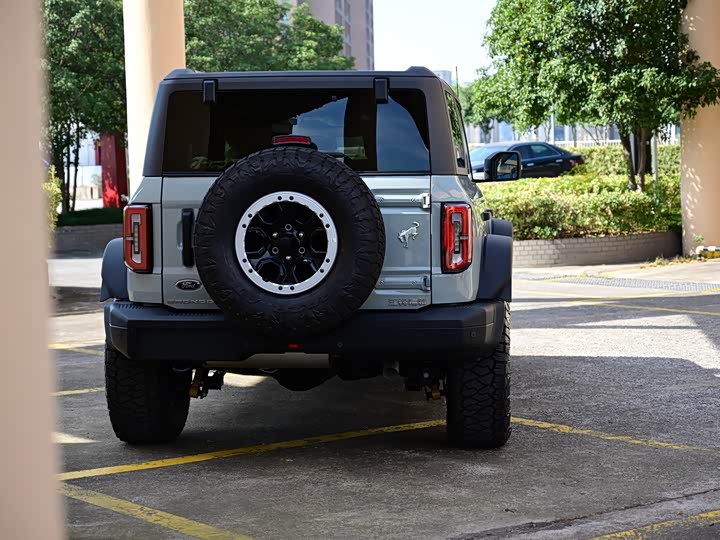 Фото 6 - Ford Bronco