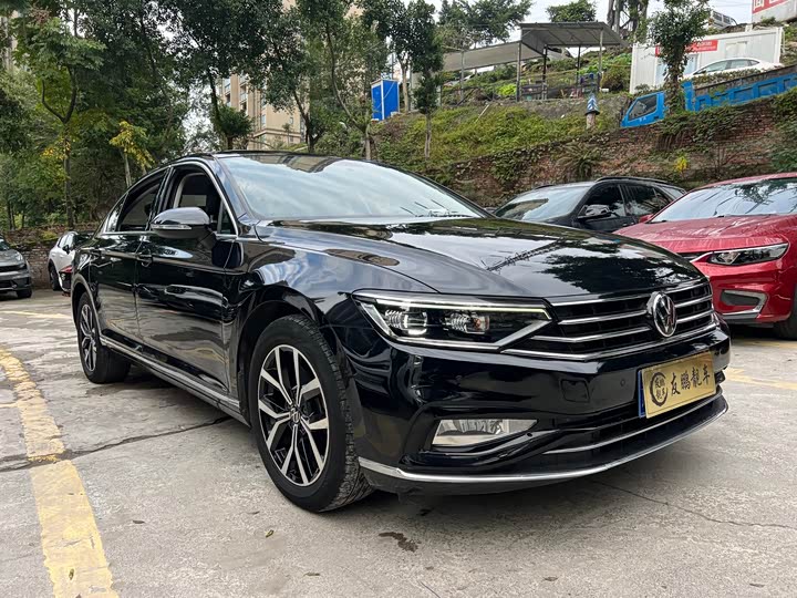 Фото 3 - Volkswagen Magotan