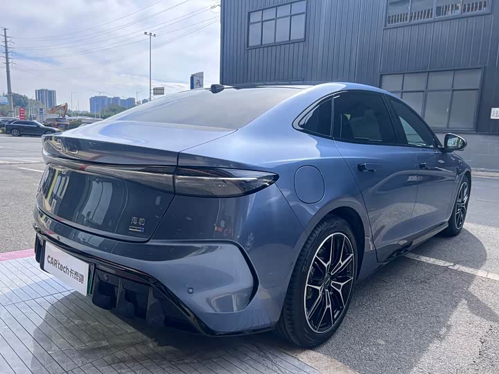 Фото 15 - BYD Seal