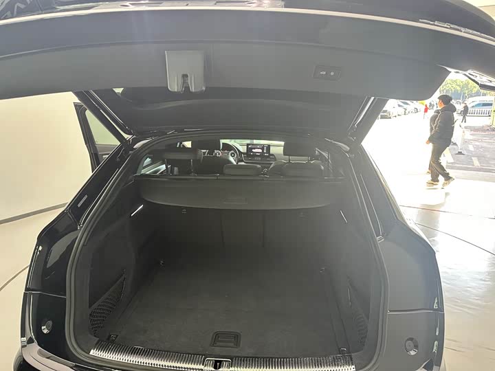 Фото 13 - Audi Q5L Sportback