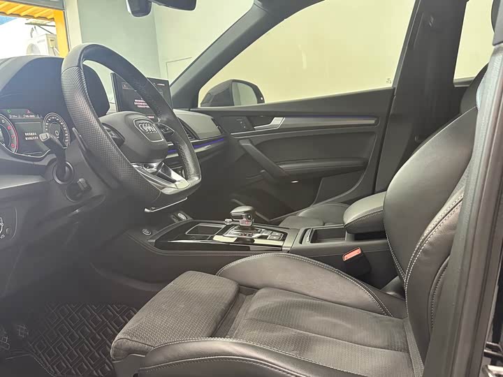 Фото 27 - Audi Q5L Sportback