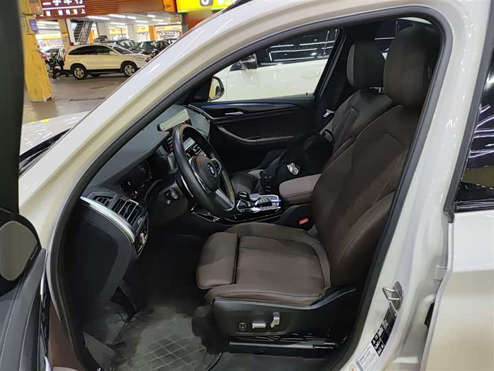 Фото 15 - BMW X3