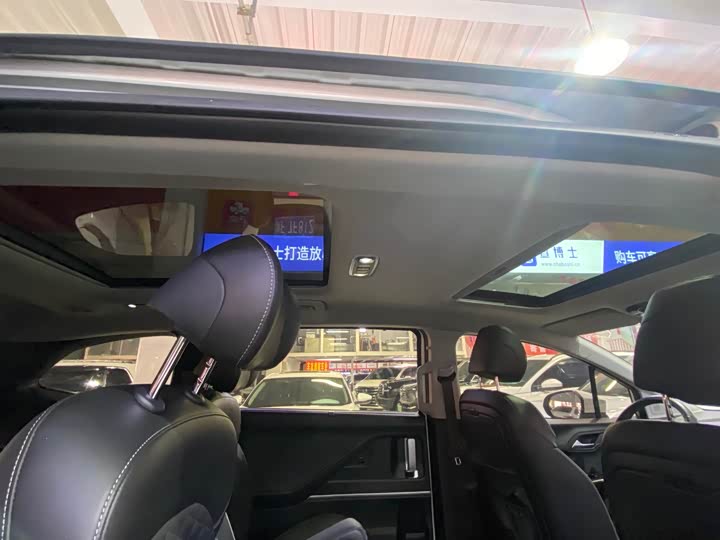 Фото 13 - Hyundai Custo