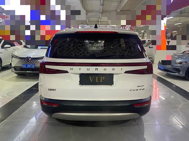 Фото 5 - Hyundai Custo