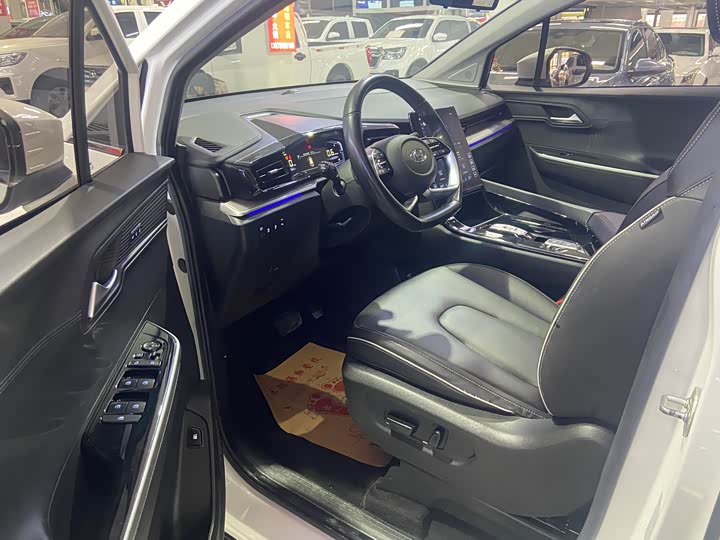 Фото 8 - Hyundai Custo