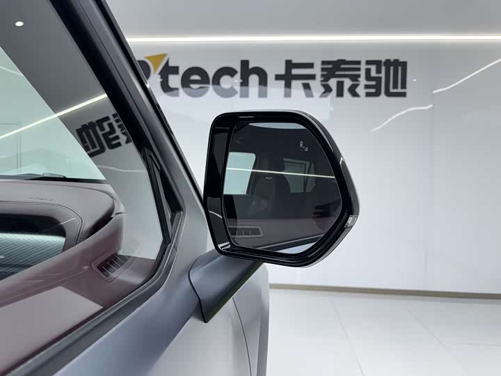 Фото 11 - Tank 700 Hybrid