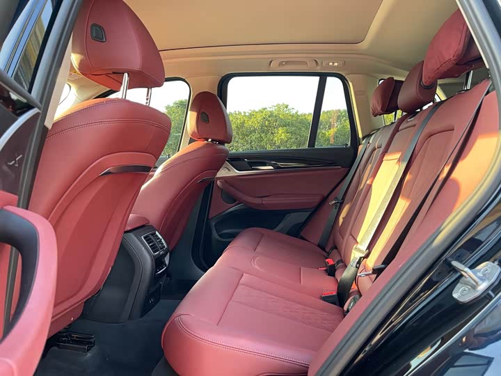 Фото 18 - BMW X3