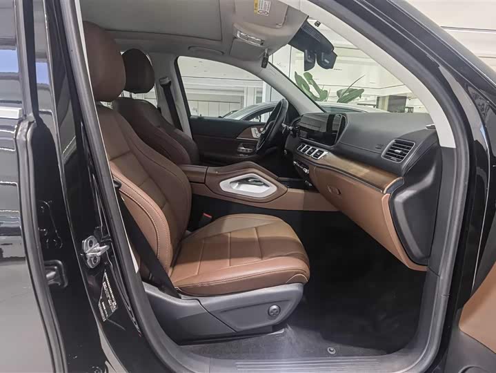 Фото 16 - Mercedes-Benz GLE-Class