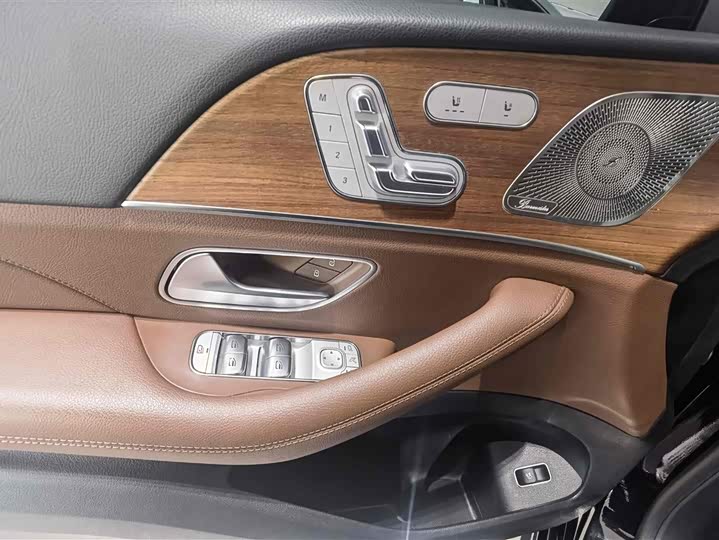 Фото 7 - Mercedes-Benz GLE-Class