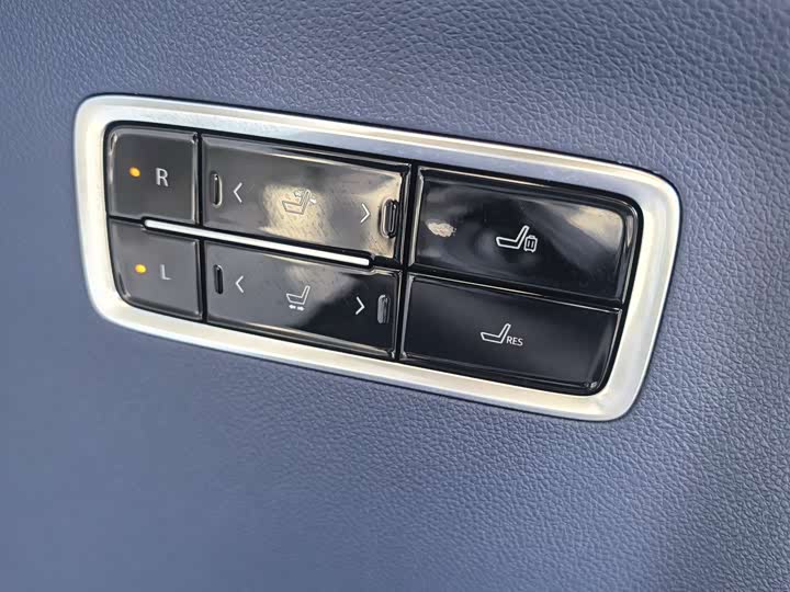 Фото 9 - Buick GL8 Century