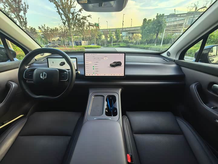 Фото 8 - Leapmotor C10