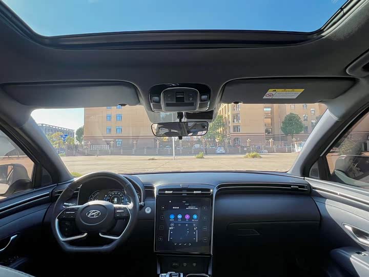 Фото 13 - Hyundai Tucson L