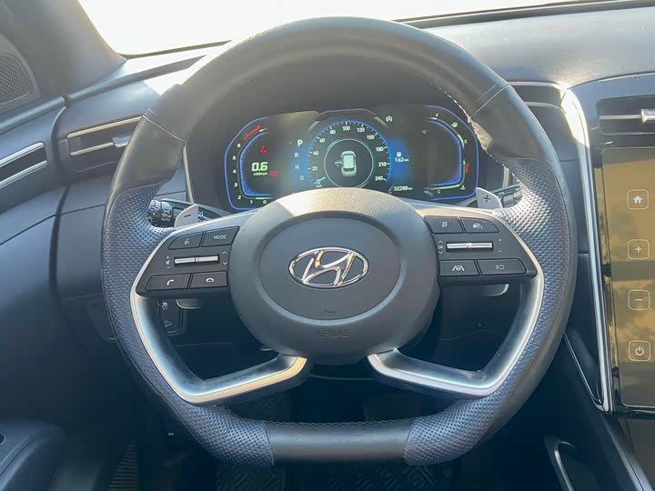 Фото 14 - Hyundai Tucson L