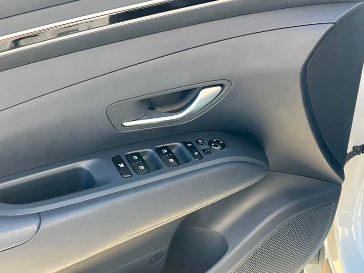 Фото 21 - Hyundai Tucson L