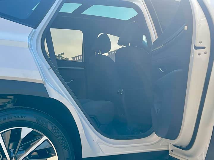 Фото 3 - Hyundai Tucson L