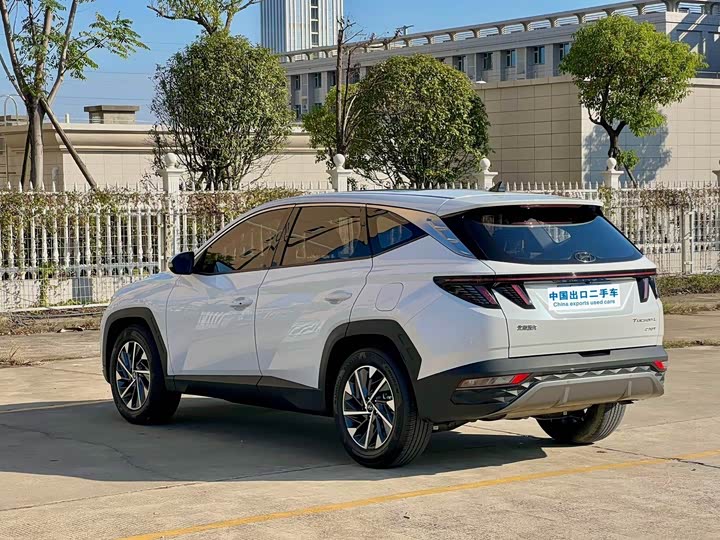 Фото 5 - Hyundai Tucson L