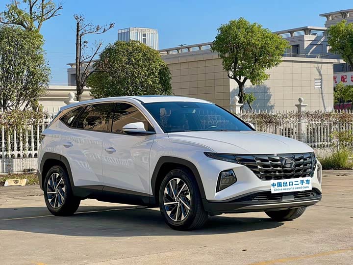 Фото 6 - Hyundai Tucson L