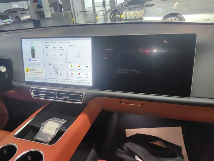 Фото 13 - LiXiang L9