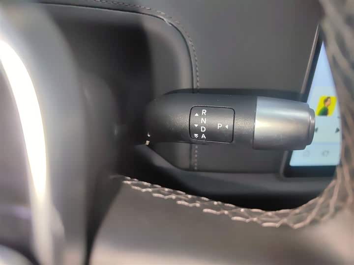 Фото 14 - LiXiang L9