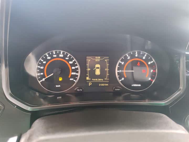 Фото 12 - Chery Tiggo 3x